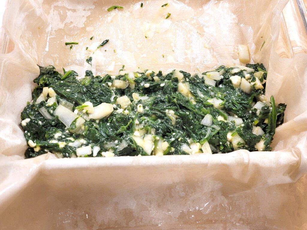 Spankaopita filling in the pie